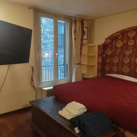 Bibi'S House-2