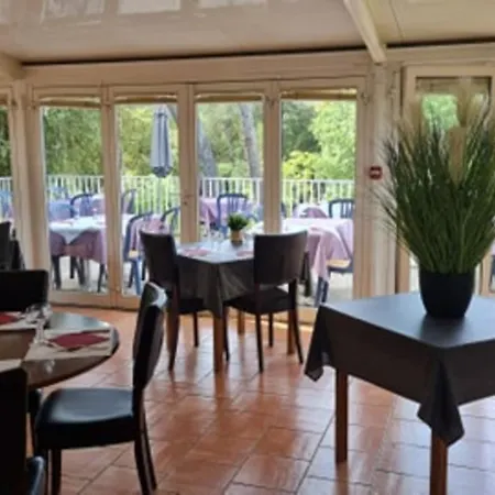 Le Relais Des Lavandins-2