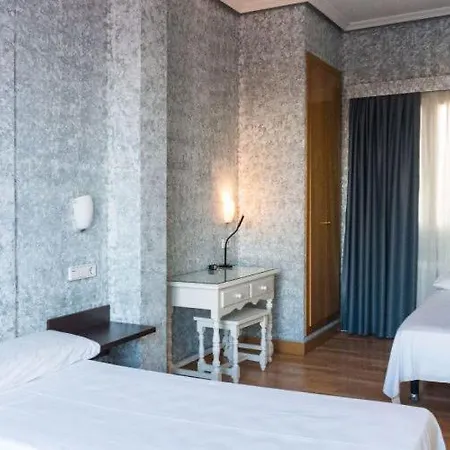 Hotel Madrid Rio-3