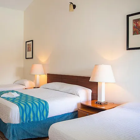 Orange Hill Beach Inn-3