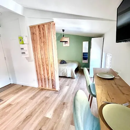LE QUAI 5 - Studio NEUF CALME - CLIM - WiFi - Gare à 200m-2