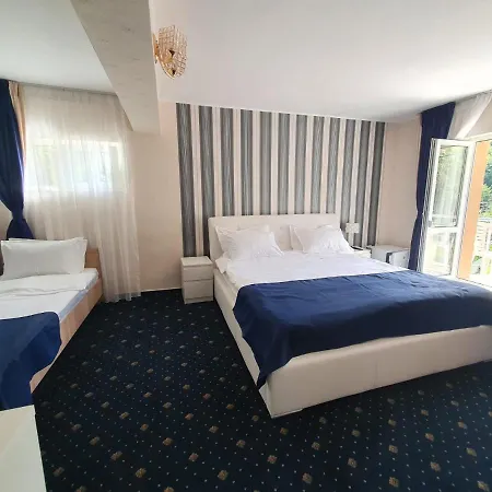 Hotel Green Palace-3