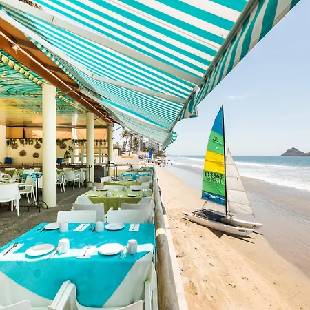 Costa De Oro Beach Hotel-2