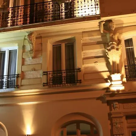 Hôtel De Nemours-3