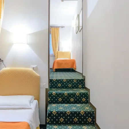 Hotel Rex-3