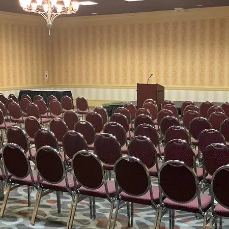 Clarion Hotel & Suites Conference Center Memphis Airport-3