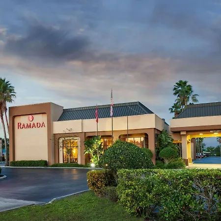 Ramada By Wyndham Orlando Florida Mall-3