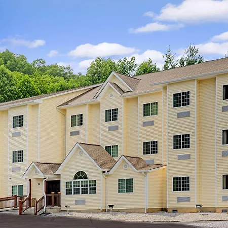 Microtel Inn & Suites By Wyndham Bryson City-2