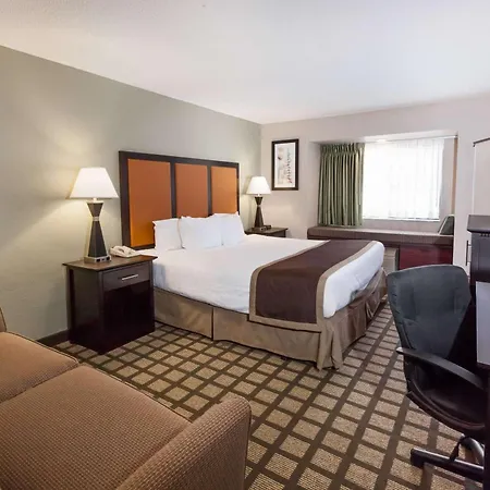 Baymont By Wyndham Gaylord-3