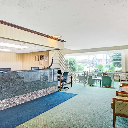 Days Inn By Wyndham Arlington/Washington Dc-3