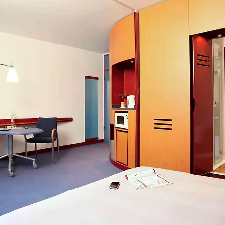 Novotel Suites Hamburg City-3