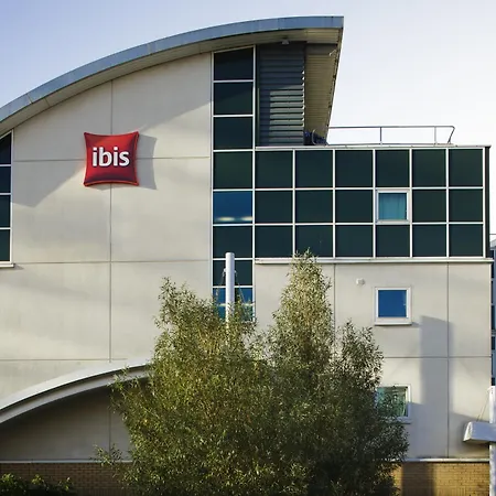 Ibis Cardiff Centre-2