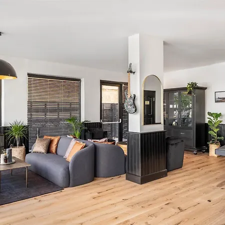 The New Port Hotel Tlv-2