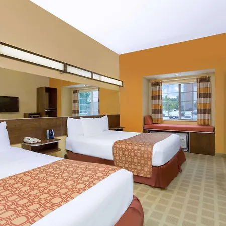 Microtel Inn & Suites By Wyndham University Medical Park-3