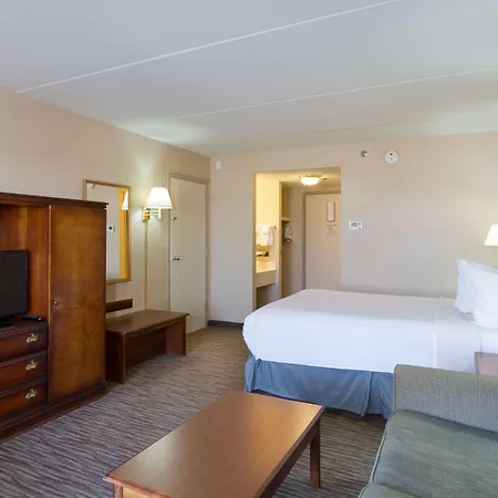Comfort Inn & Suites Buffalo Airport-2