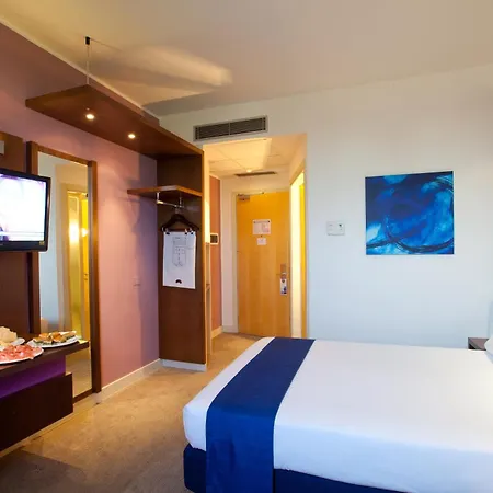 Holiday Inn Express Reggio Emilia By Ihg-2