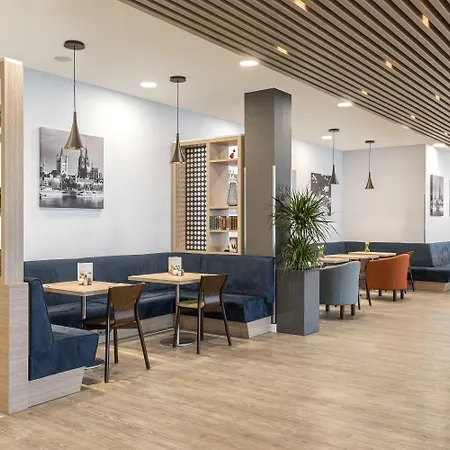 Holiday Inn Express - Cologne - City Centre-2