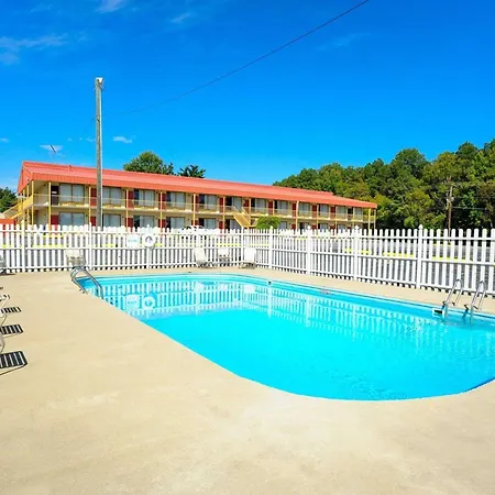 Econo Lodge Petersburg - Fort Lee-3