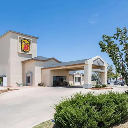 Super 8 By Wyndham Midland-3