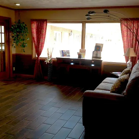 Americas Best Value Inn York-3