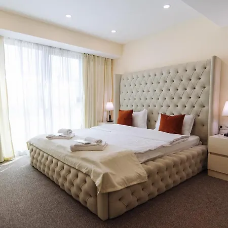 Royal Plaza Hotel-3