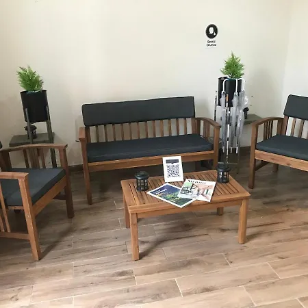 Green Mansion-2
