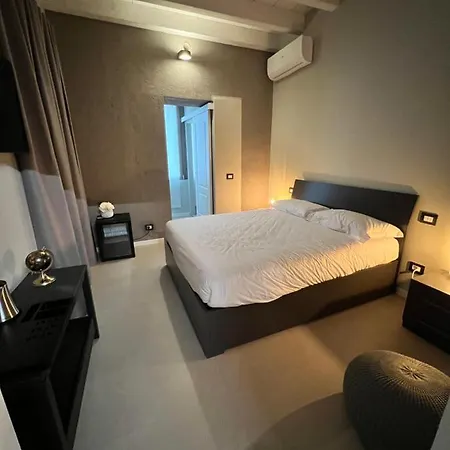 V&B Suites And Apartments-2