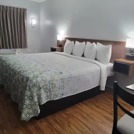Hometowne Studios By Red Roof Egg Harbor-Atlantic City Airport-2