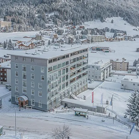 Alpine Inn Davos-3