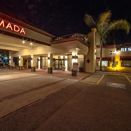 Ramada By Wyndham Houston Intercontinental Airport East-3