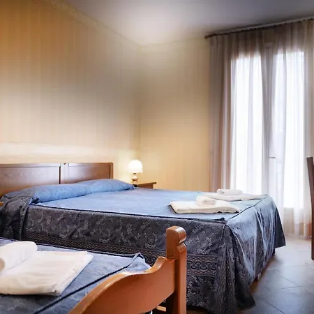 Hotel Riviera-3