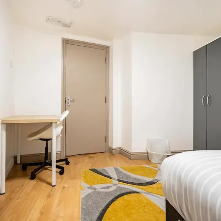 Birmingham City Centre Apartment Room Near China Town-2
