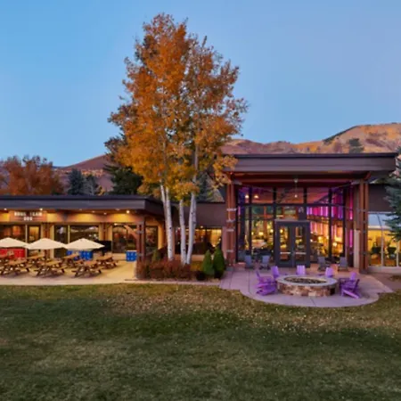 The Inn At Aspen-2