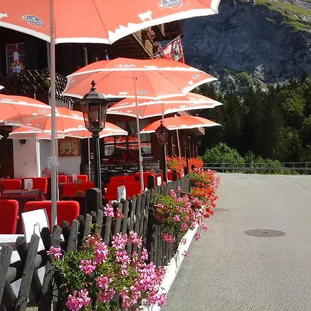 Hotel Bluemlisalp-2
