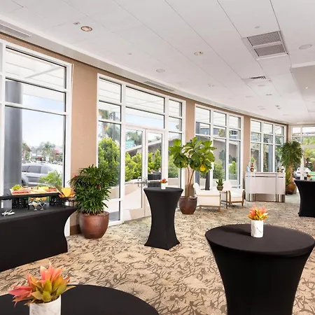 Doubletree By Hilton San Diego Bayside-3