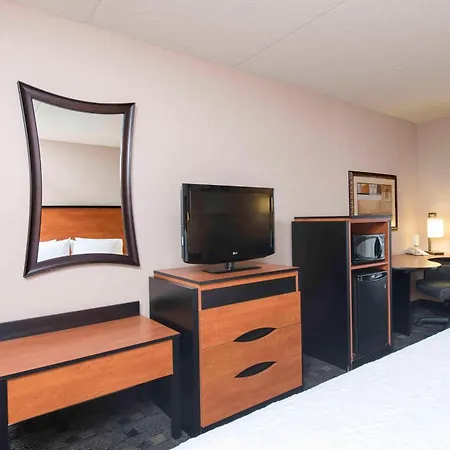 Hampton Inn And Suites Indianapolis-Fishers-3