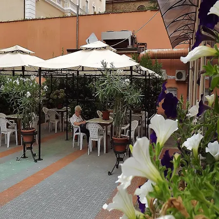 Hotel Roma-3