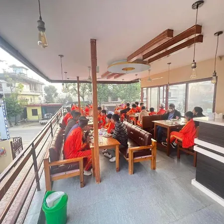 Hotel Mirage Sauraha-2