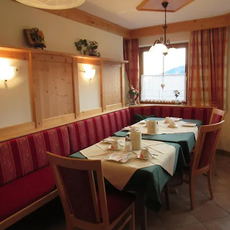 Haus Alpenglühn-3