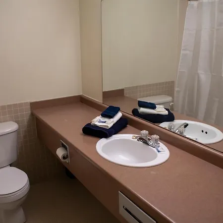Residence & Conference Centre - Sarnia-2