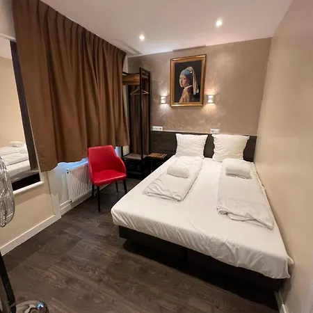 Dam Hotel-2