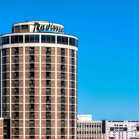 Radisson Hotel Duluth-Harborview-3