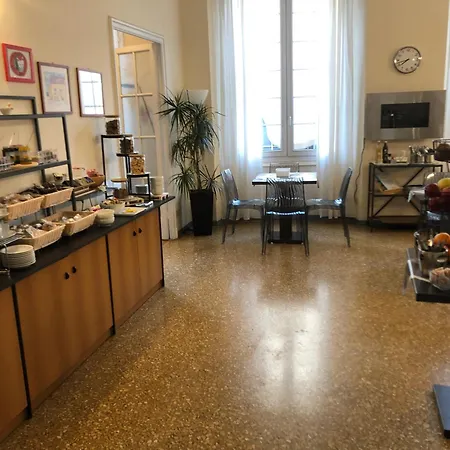 Hotel Cairoli-3