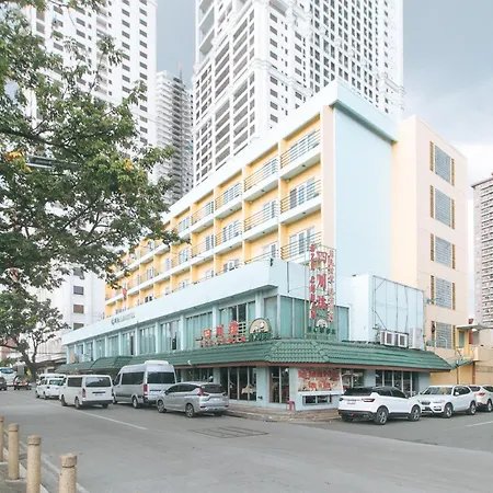 The Aloha Hotel-2