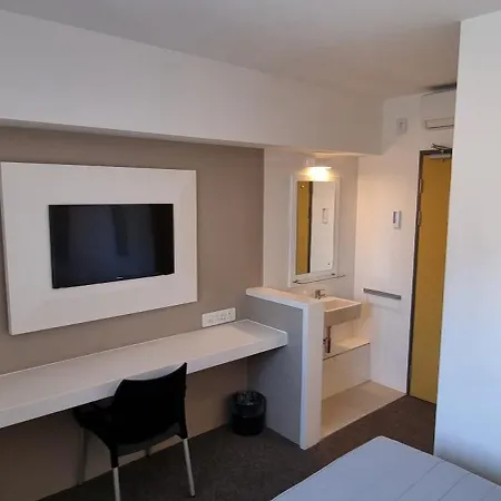 Check Inn Hotel-3