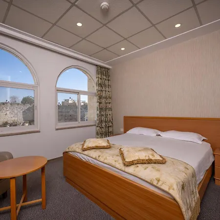Golden Walls Hotel-3