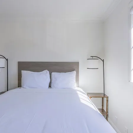 Coastal Breeze Inn-3
