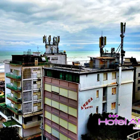 HOTEL AMBRA - Fronte Mare - Vicinissimi al Centro-2