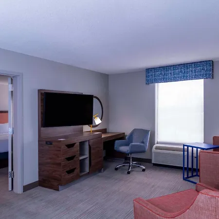 Hampton Inn & Suites St. Louis-Chesterfield-3