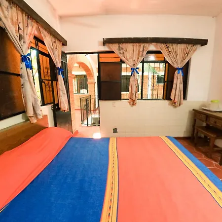Hotel Azteca-2